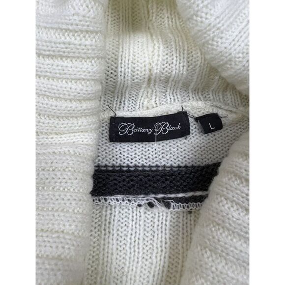 Brittany Black Poncho Womens‎ Large Cream Gray Cowl Neck Pullover Fringe Sweater - Picture 10 of 11